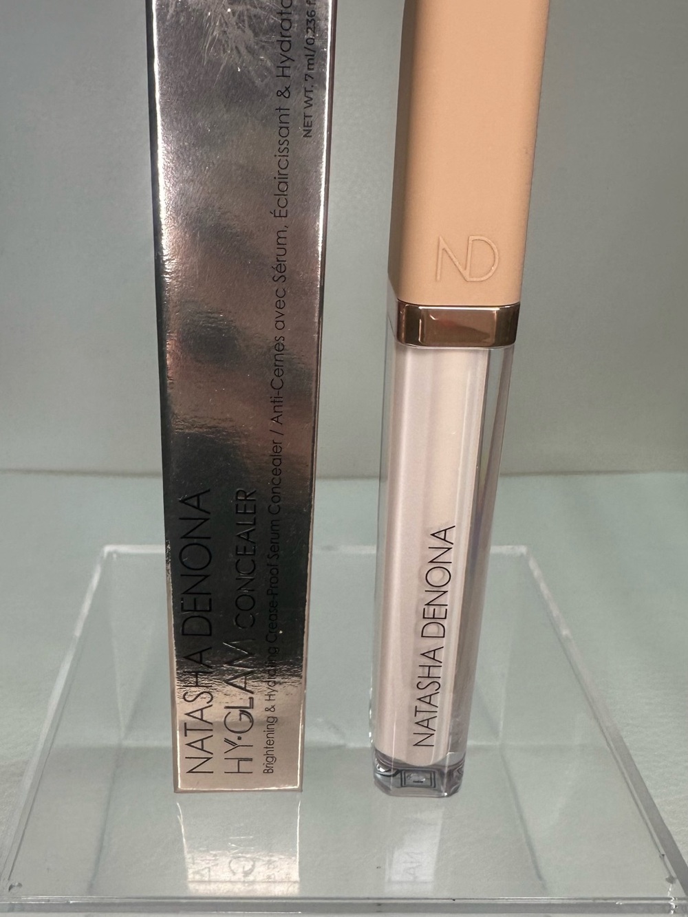 Natasha Denona HY-GLOW Concealer – Light Peach